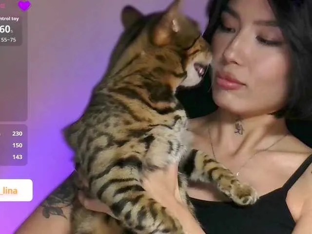 Live sex webcam photo for JulieTurner #292076880