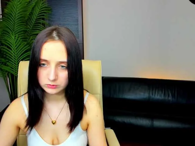 Live sex webcam photo for JulietMonli #290652825