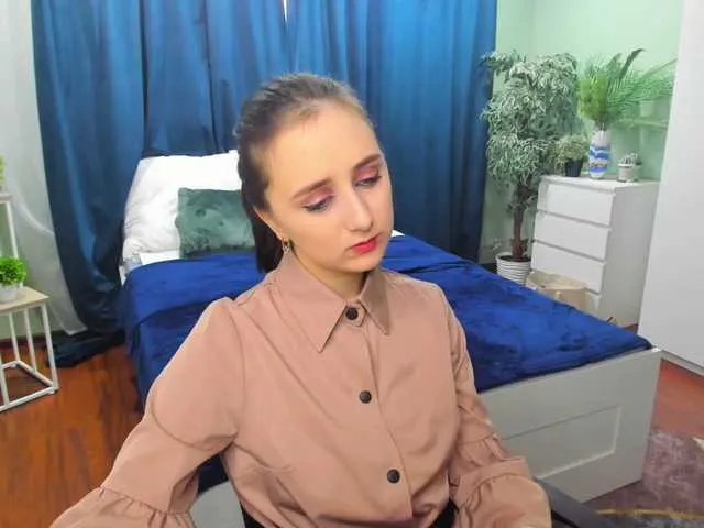 Live sex webcam photo for JulietMonli #290675003