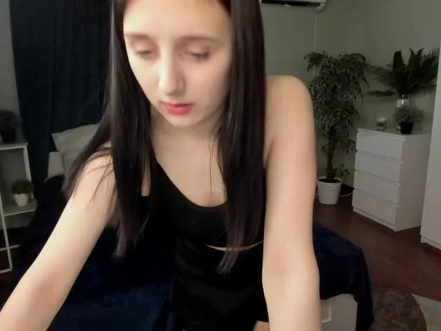 Live sex webcam photo for JulietMonli #291166868