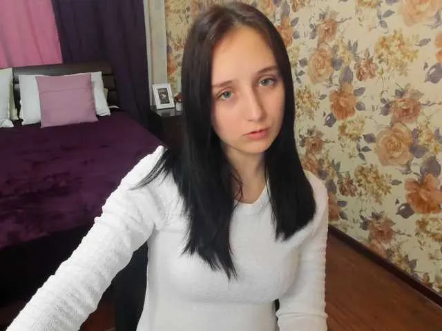 Live sex webcam photo for JulietMonli #291270822