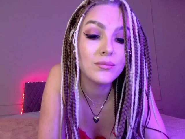 Live sex webcam photo for JulietaLean #275550227