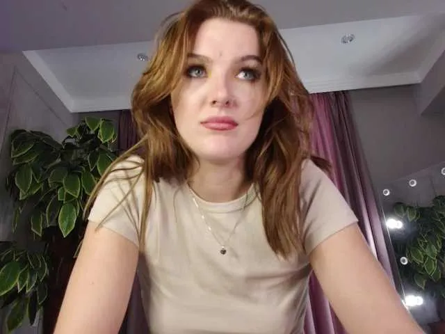 Live sex webcam photo for JulietaLean #276347061