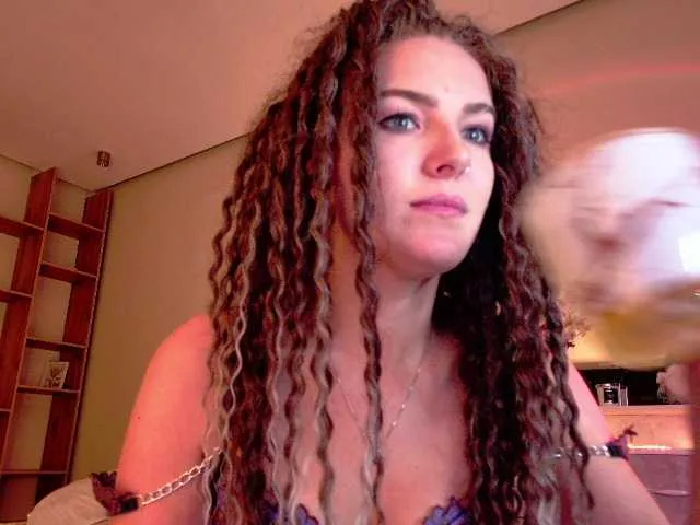 Live sex webcam photo for JulietaLean #276864027