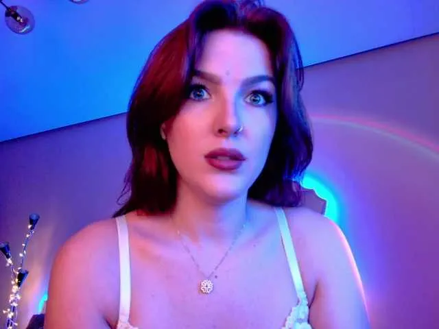 Live sex webcam photo for JulietaLean #277275452