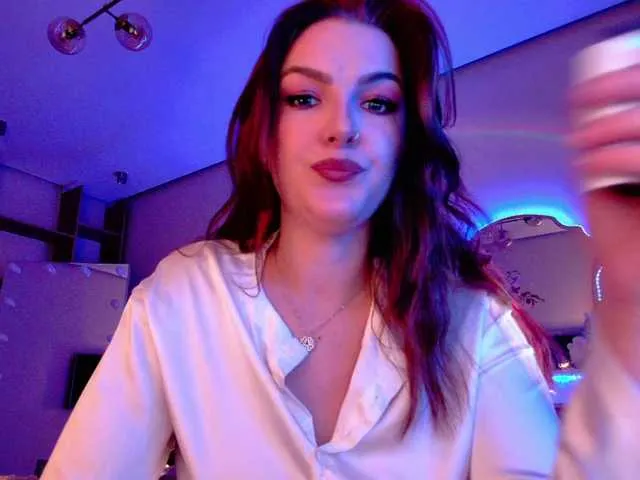 Live sex webcam photo for JulietaLean #277309197