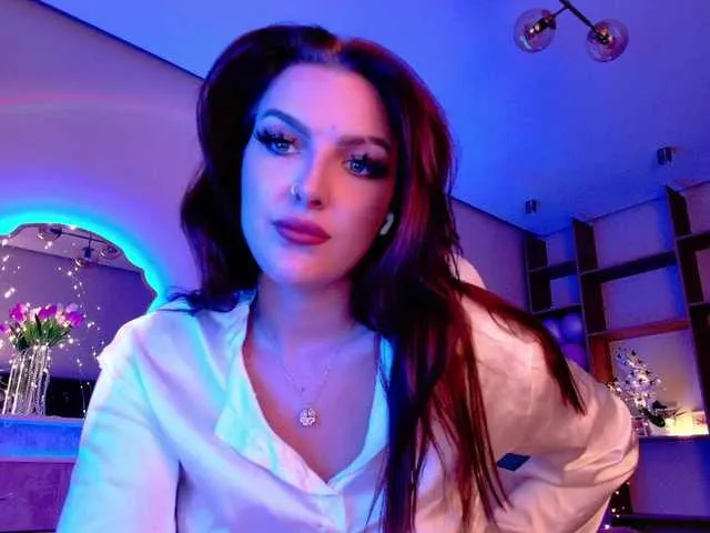 Live sex webcam photo for JulietaLean #277803772