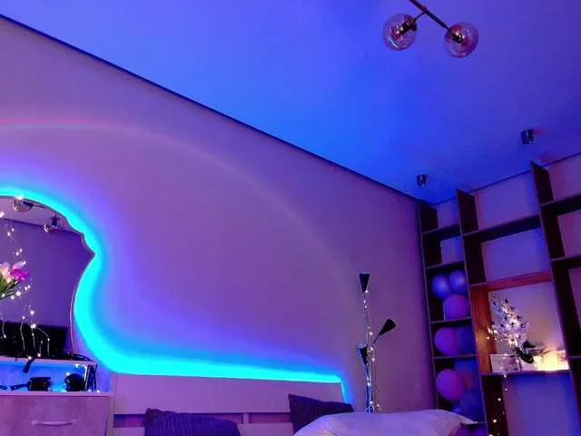Live sex webcam photo for JulietaLean #278023669