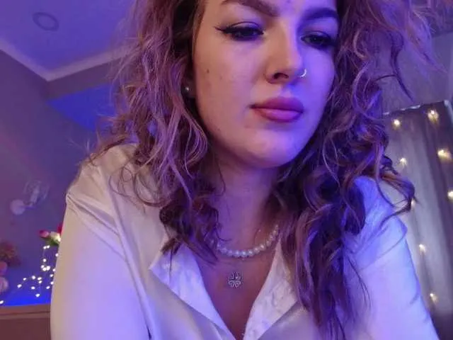 Live sex webcam photo for JulietaLean #288292367