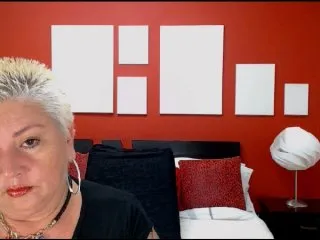 Live sex webcam photo for JulietaMilf #124250168