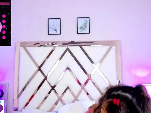 Live sex webcam photo for JulietaSquir #273759682