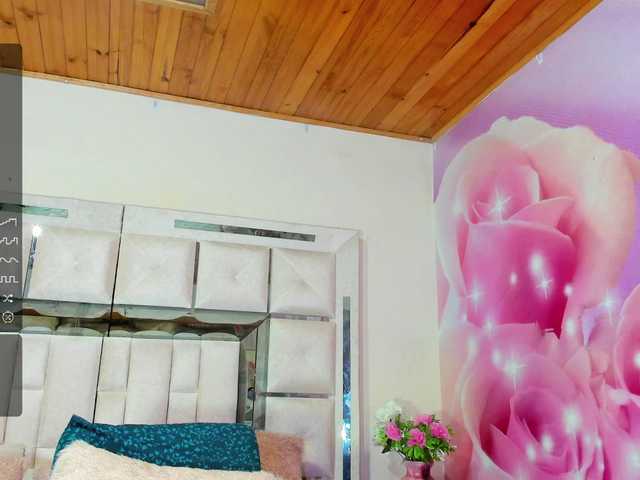 Live sex webcam photo for Julieth-Rossi #277937979