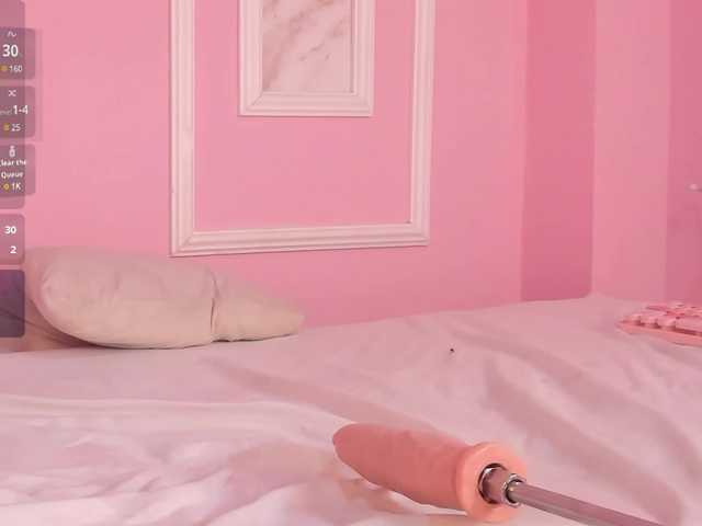 Live sex webcam photo for Juliette-1 #290440987