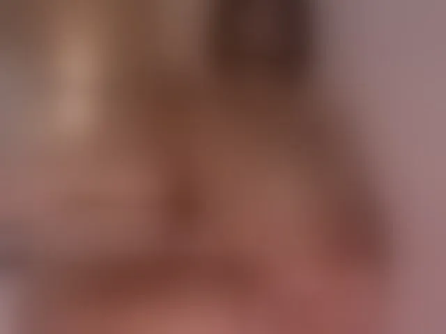 Live sex webcam photo for Juliette-1 #293863306