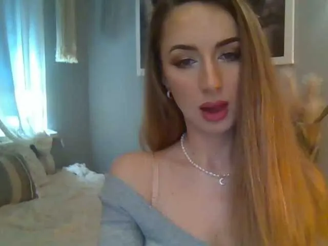 Live sex webcam photo for JulietteGlow #277360569