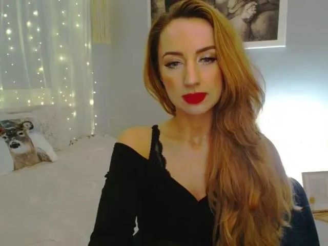 Live sex webcam photo for JulietteGlow #290245479