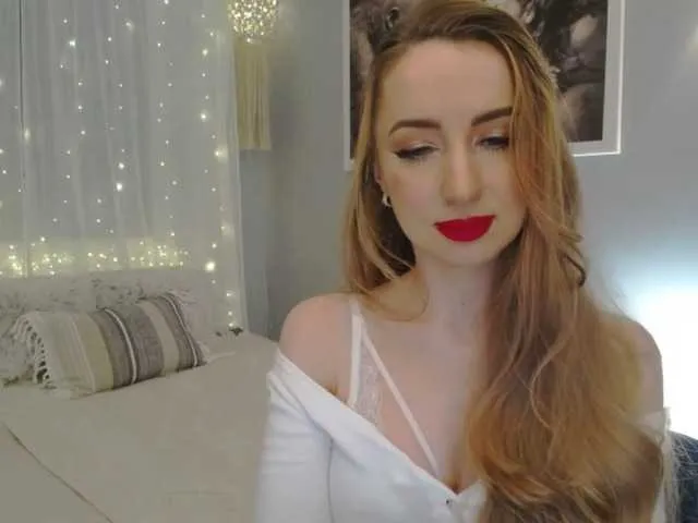 Live sex webcam photo for JulietteGlow #290301165