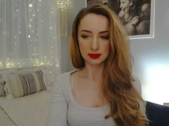 Live sex webcam photo for JulietteGlow #290371125
