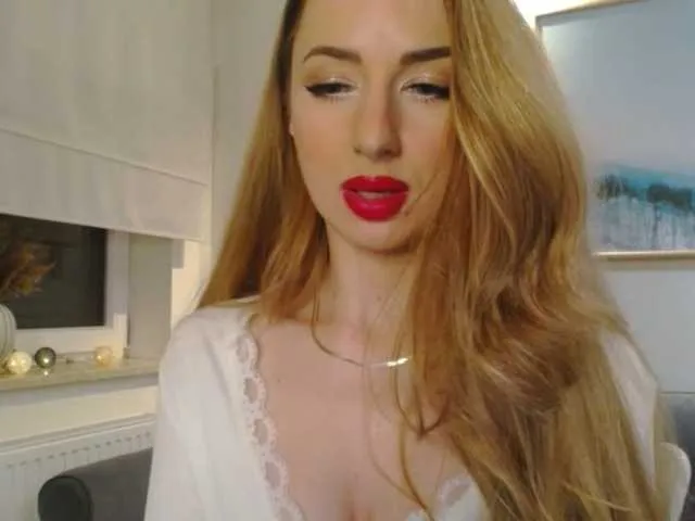 Live sex webcam photo for JulietteGlow #290543162