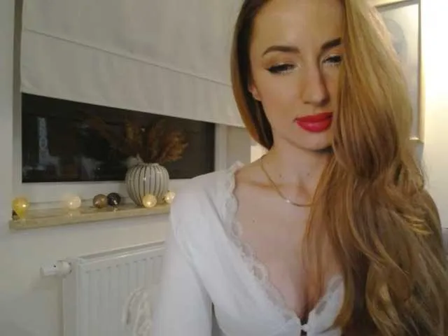 Live sex webcam photo for JulietteGlow #290545147