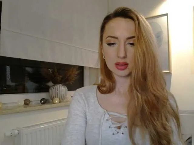 Live sex webcam photo for JulietteGlow #290658185