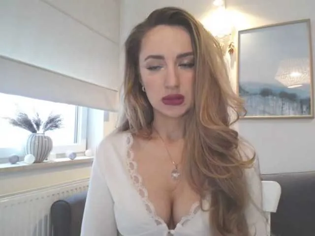 Live sex webcam photo for JulietteGlow #291200673