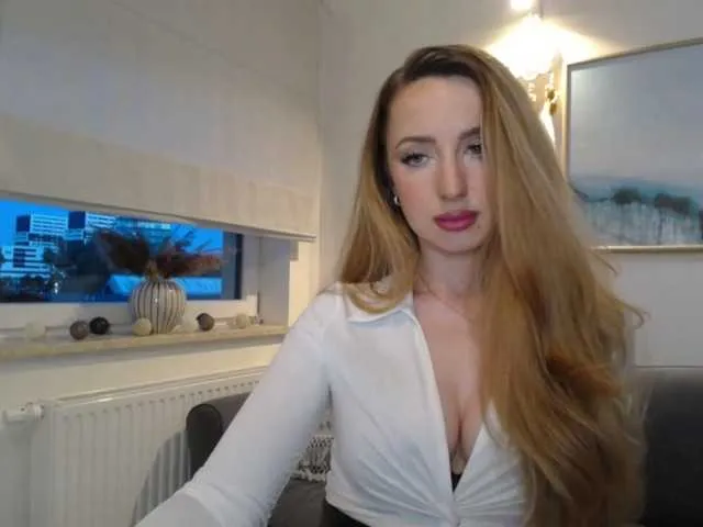 Live sex webcam photo for JulietteGlow #291734375