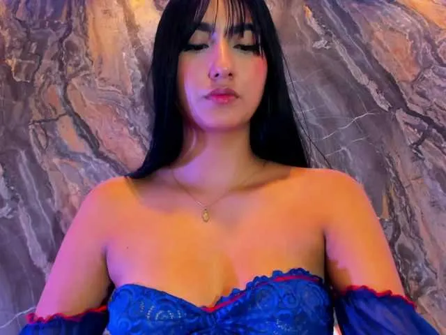 Live sex webcam photo for JuliieFire #287845375