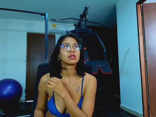 Live sex webcam photo for Julikim #291326706