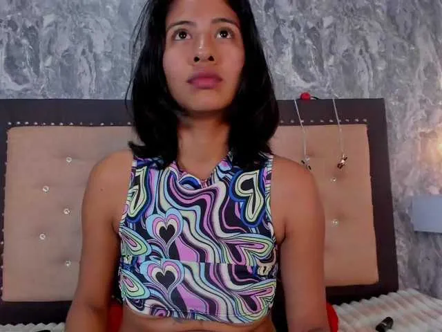 Live sex webcam photo for Julikim #291578119