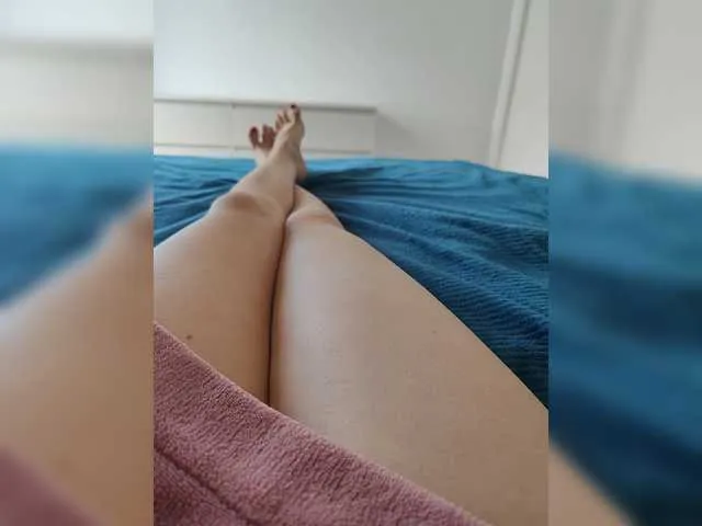 Live sex webcam photo for Julli21 #291144808