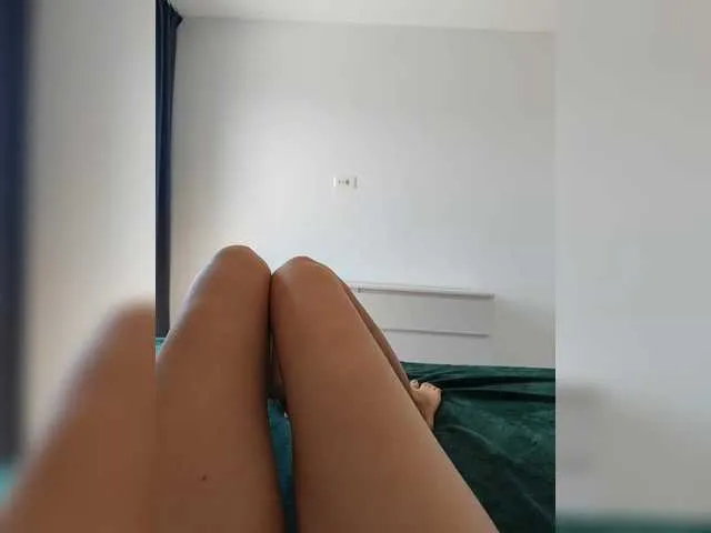 Live sex webcam photo for Julli21 #291267176