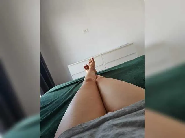 Live sex webcam photo for Julli21 #291614105