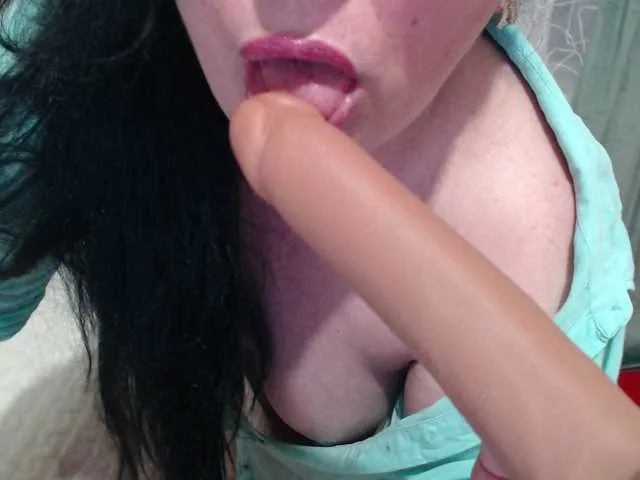Live sex webcam photo for JullieMilf #292727482
