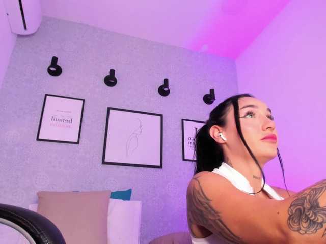 Live sex webcam photo for July-villa #276194188