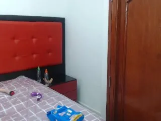 Live sex webcam photo for JulySophia #146129296