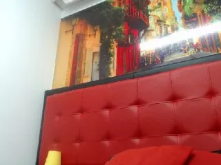 Live sex webcam photo for JulySophia #155283531