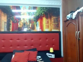 Live sex webcam photo for JulySophia #155287815
