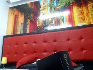 Live sex webcam photo for JulySophia #156645963