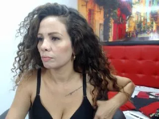 Live sex webcam photo for JulySophia #157372920