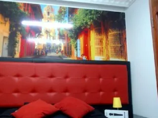 Live sex webcam photo for JulySophia #158870669