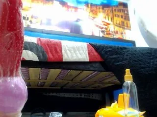 Live sex webcam photo for JulySophia #163674304