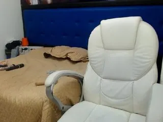 Live sex webcam photo for JulySophia #166644112
