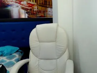 Live sex webcam photo for JulySophia #170635700
