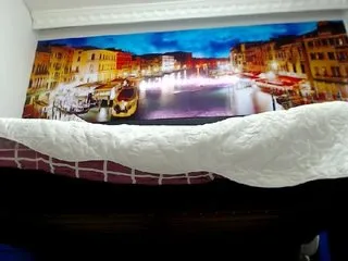 Live sex webcam photo for JulySophia #172934760