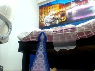 Live sex webcam photo for JulySophia #174997689