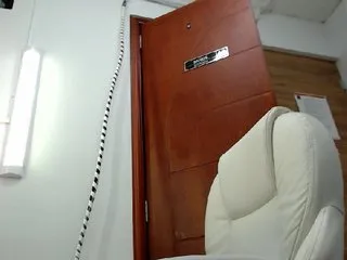 Live sex webcam photo for JulySophia #176304007