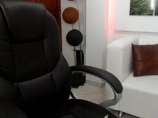 Live sex webcam photo for JulySophia #182693934