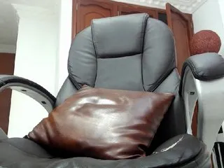 Live sex webcam photo for JulySophia #193101923
