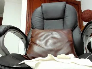 Live sex webcam photo for JulySophia #193328180